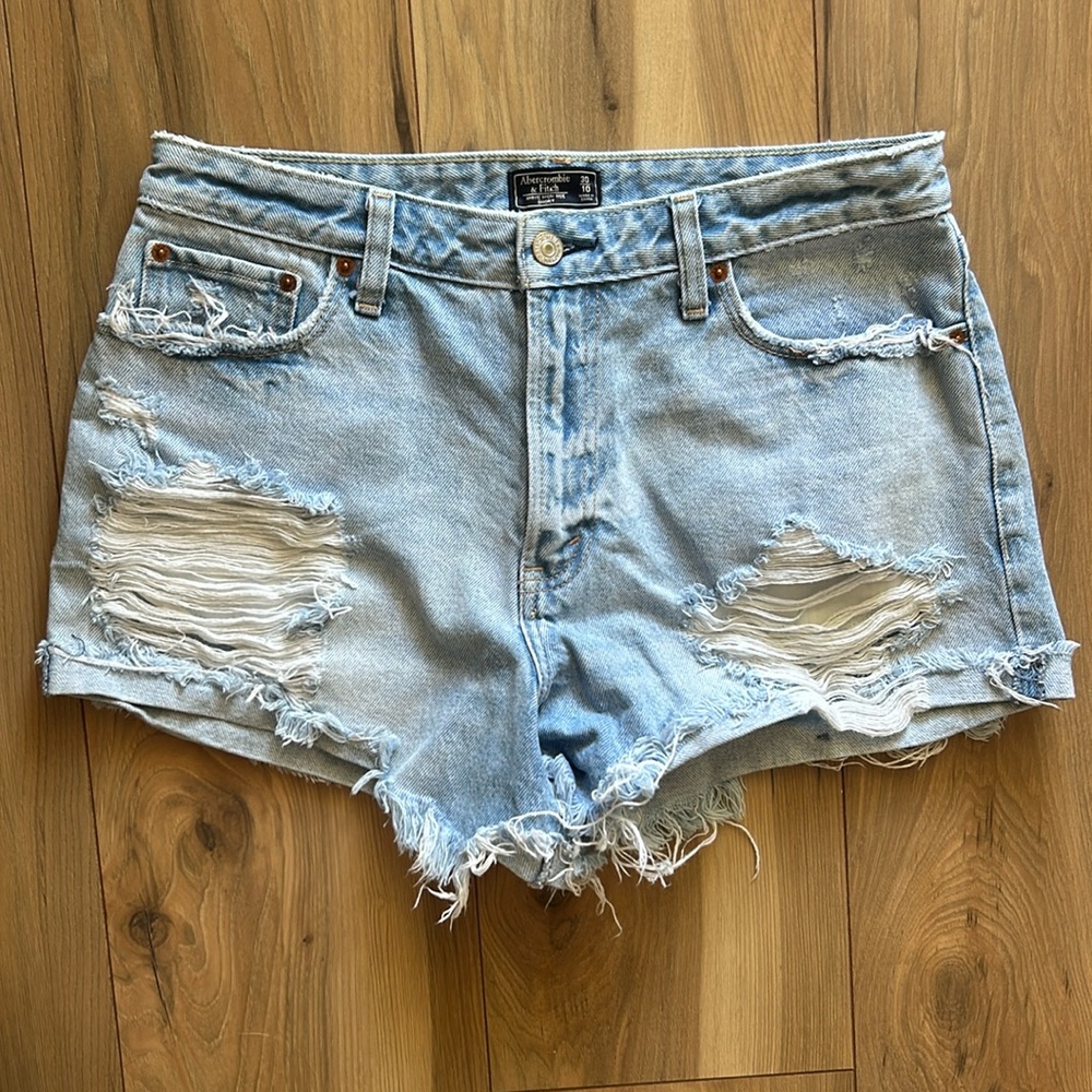 Abercrombie and fitch high rise shorts